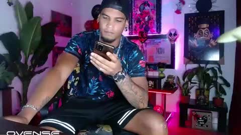 Snapshot of sexo_aharon chatting on 06/27/26, 03:33 Aharon ravelo online show from 06/27/26, 03:33