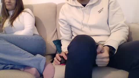 sexopareja332023 online show from 02/14/25, 11:31