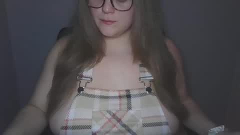 Snapshot of sexoutsouth1993 chatting on 10/26/25, 05:46 sexoutsouth1993 online show from 10/26/25, 05:46