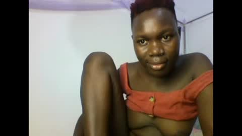 Snapshot of sexqueen02 chatting on 01/05/25, 05:30 sexqueen02 online show from 01/05/25, 05:30