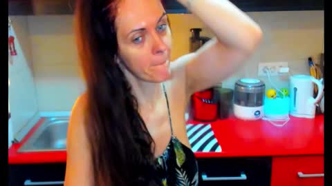 sexqueen1111 online show from 11/01/25, 08:44