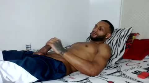 Snapshot of sexseason777 chatting on 05/19/26, 02:51 STIIV G online show from 05/19/26, 02:51