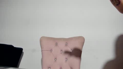 Snapshot of sexual_addiction chatting on 10/14/25, 12:00 SARA online show from 10/14/25, 12:00