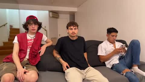 Andrea online show from 04/18/26, 08:42