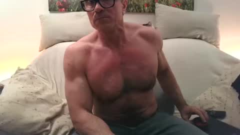 Snapshot of sexurbation chatting on 05/19/26, 08:48 Sexurbation online show from 05/19/26, 08:48