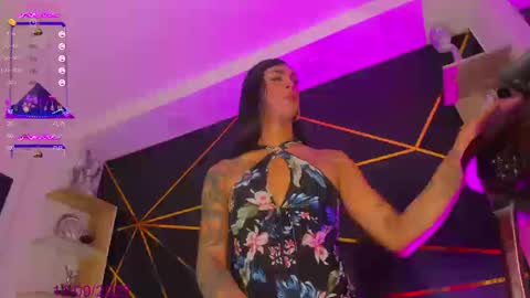 Tifanny Benitez  online show from 09/12/25, 01:55