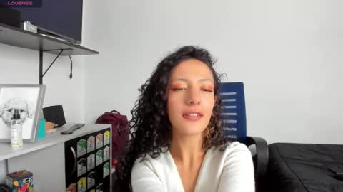 Jax and Lu online show from 09/29/25, 06:02