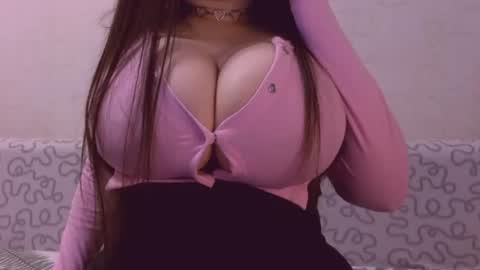 Snapshot of sexxgirlboy chatting on 06/30/26, 05:52 Julia online show from 06/30/26, 05:52