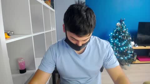 Snapshot of sexxxdickbig chatting on 12/27/24, 02:22 Tommy online show from 12/27/24, 02:22