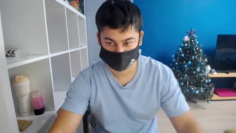 Snapshot of sexxxdickbig chatting on 12/30/24, 07:26 Tommy online show from 12/30/24, 07:26