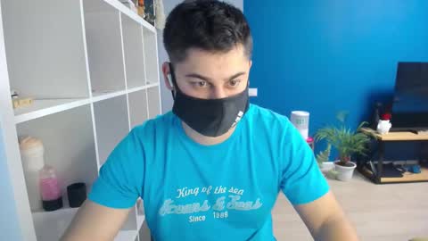 Snapshot of sexxxdickbig chatting on 02/19/25, 04:00 Tommy online show from 02/19/25, 04:00