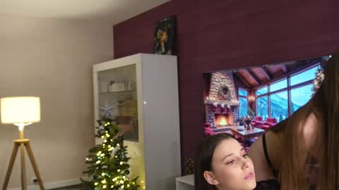 Hannah Monica Annie Andrea Eva Lina online show from 12/15/25, 08:29