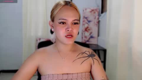 sexxxy_caroline online show from 05/03/26, 09:04
