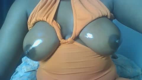 Gigie online show from 05/11/26, 04:37