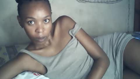 sexxy_curvy23 online show from 04/04/26, 07:17