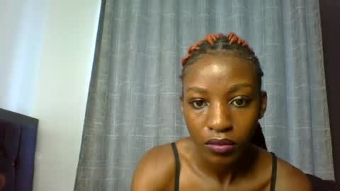 sexxy_lunah online show from 08/01/26, 10:58