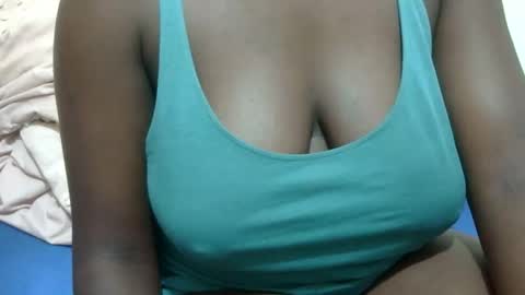 sexxy_maya1 online show from 12/19/25, 07:43