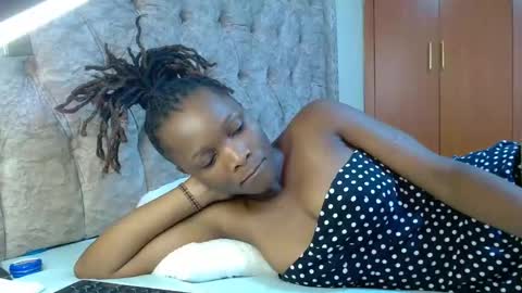 Snapshot of sexxy_santa chatting on 12/07/24, 05:15 Santa online show from 12/07/24, 05:15