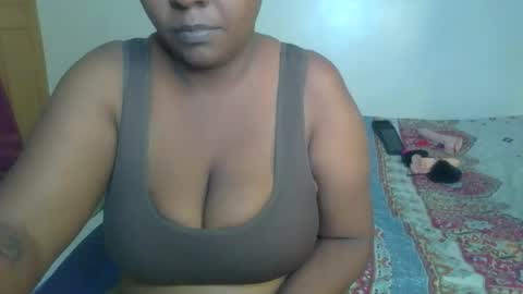 Snapshot of sexxy_surphire chatting on 09/19/25, 05:57 Sexxy surphire online show from 09/19/25, 05:57