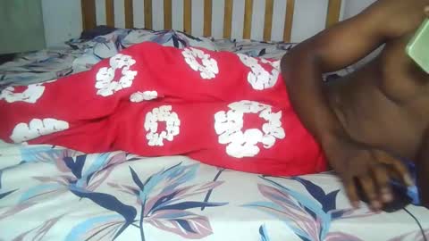 sexxybooty254 online show from 11/20/25, 12:49