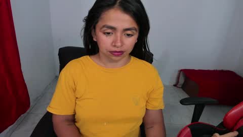 Snapshot of sexxyhot23 chatting on 12/15/24, 04:40 LINDA online show from 12/15/24, 04:40