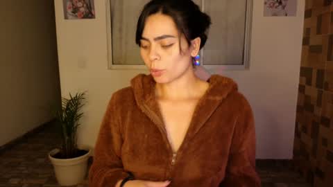  Angie   online show from 02/05/25, 11:06