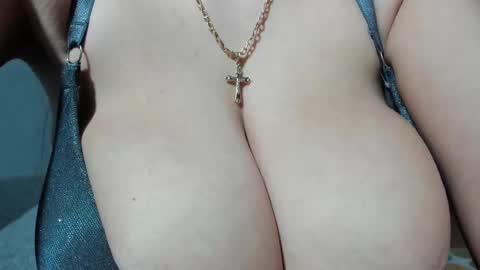 Snapshot of sexxymeriemm chatting on 02/25/25, 05:58 sexxymeriemm online show from 02/25/25, 05:58