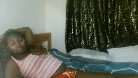 sexxypritty online show from 11/17/25, 07:19