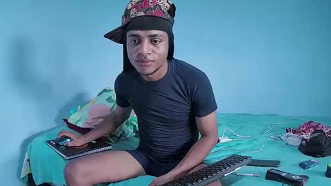 Snapshot of sexy_0boy chatting on 02/20/26, 07:25 Sebastian online show from 02/20/26, 07:25