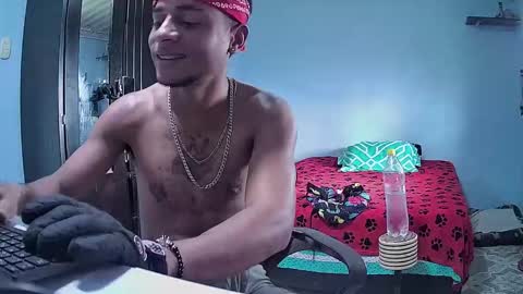 Snapshot of sexy_0boy chatting on 02/25/26, 05:22 Sebastian online show from 02/25/26, 05:22