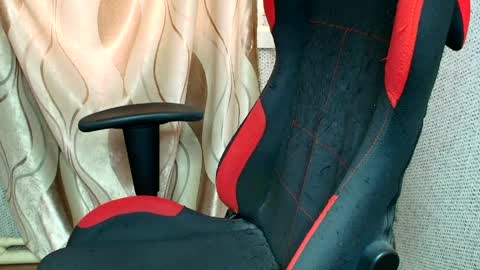 Jessica  Face only in pvt or in snapchat Dont ask more.... online show from 04/10/26, 10:09