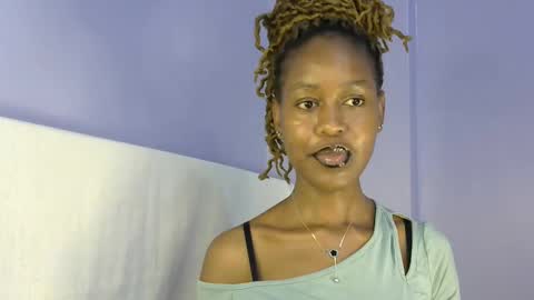 Snapshot of sexy_b7 chatting on 09/23/25, 03:31 kiki online show from 09/23/25, 03:31