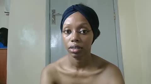 sexy_banny4 online show from 05/06/26, 08:47