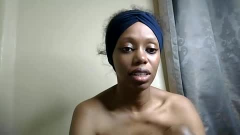 sexy_banny4 online show from 05/07/26, 10:15