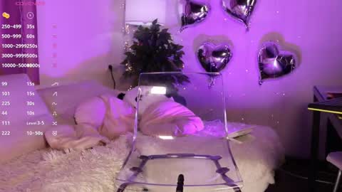 Snapshot of sexy_blonde_doll chatting on 02/15/25, 11:47 Lina online show from 02/15/25, 11:47