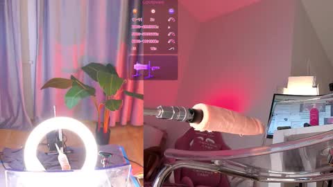 Snapshot of sexy_blonde_doll chatting on 02/09/26, 12:03 Lina online show from 02/09/26, 12:03