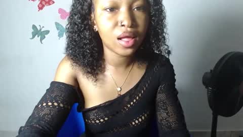 sexy_bluey247 online show from 11/27/25, 06:04