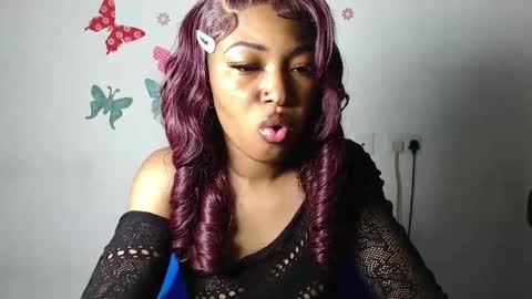 sexy_bluey247 online show from 12/22/25, 04:48