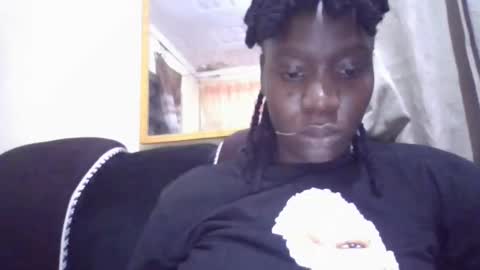 sexy_butty01 online show from 04/01/26, 06:38