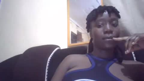 sexy_butty01 online show from 04/15/26, 06:48