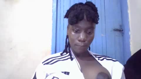 sexy_butty01 online show from 04/22/26, 05:47