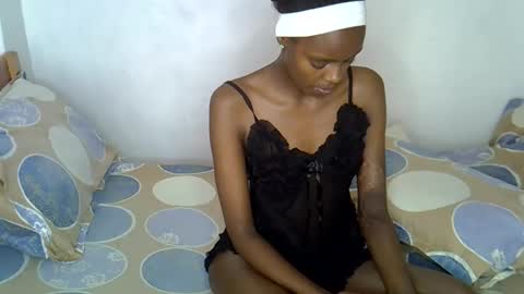 sexy_charliee online show from 02/01/26, 01:31