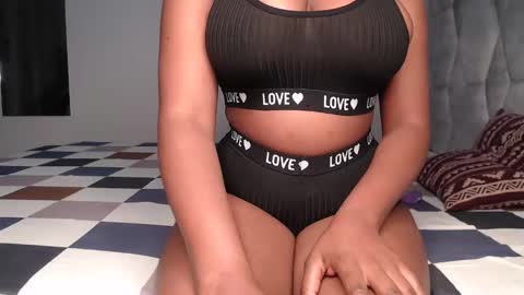 Snapshot of sexy_chocolata chatting on 02/07/25, 09:48 chocolata online show from 02/07/25, 09:48