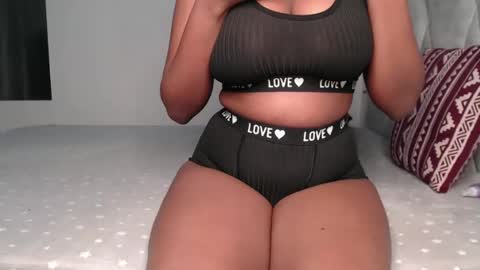 Snapshot of sexy_chocolata chatting on 03/07/25, 08:45 chocolata online show from 03/07/25, 08:45