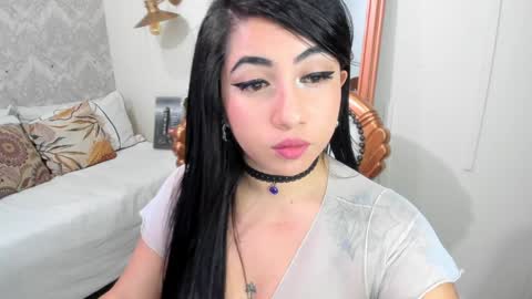 Snapshot of sexy_cristall chatting on 01/11/25, 07:17 C R I S T A L online show from 01/11/25, 07:17