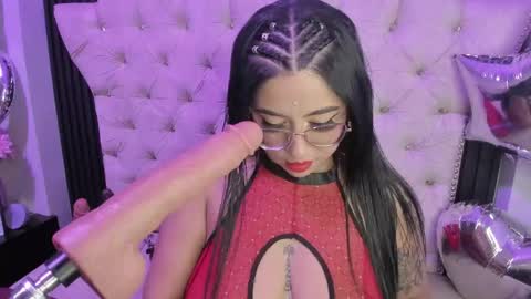  C R I S T A L  online show from 04/20/26, 09:05