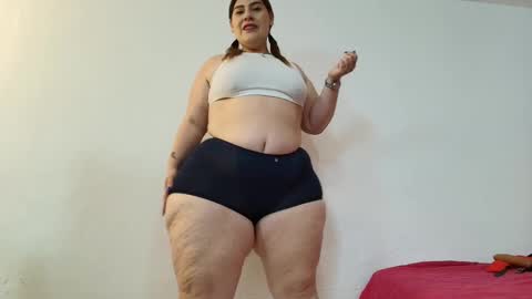 Snapshot of sexy_curvi chatting on 01/26/25, 05:02 karla instagram online show from 01/26/25, 05:02