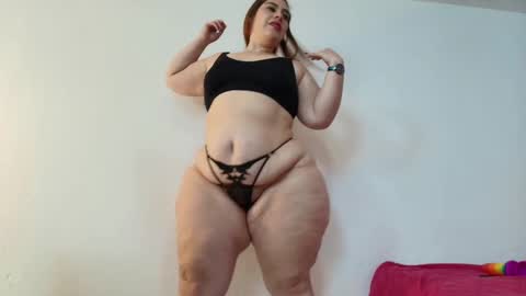 Snapshot of sexy_curvi chatting on 02/04/25, 04:50 karla instagram online show from 02/04/25, 04:50