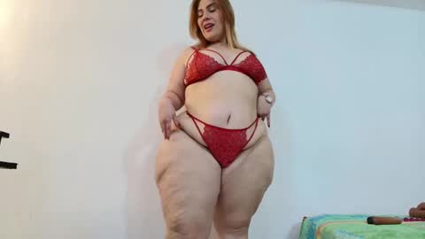 Snapshot of sexy_curvi chatting on 02/17/25, 03:09 karla instagram online show from 02/17/25, 03:09