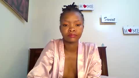 Snapshot of sexy_dianaa chatting on 06/01/26, 10:17 sexy_dianaa online show from 06/01/26, 10:17